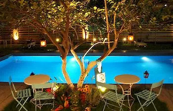 Tree Of Life Art アパートホテル Agia Marina